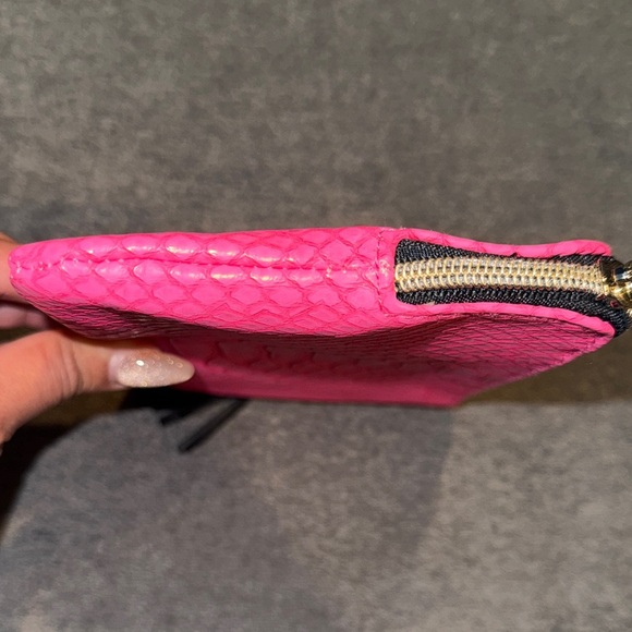 Victoria's Secret - NWOT Pink Slim Wristlet Wallet with Black Tassel - Picture 13 of 17